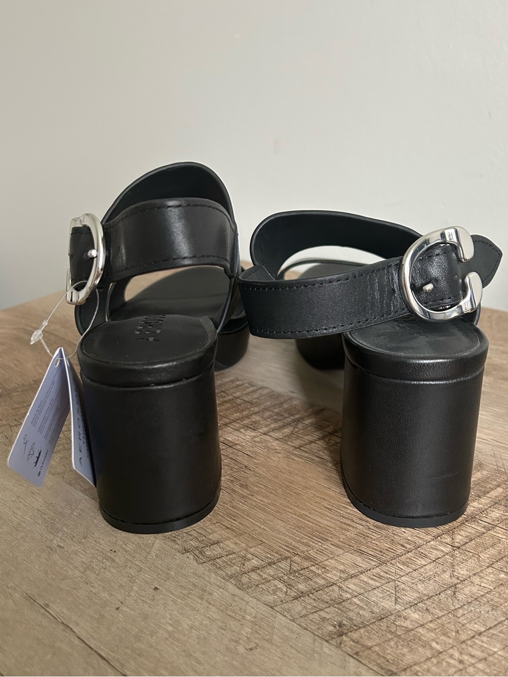 Aerosoles Camera Platform Sandal - Picture 3 of 7
